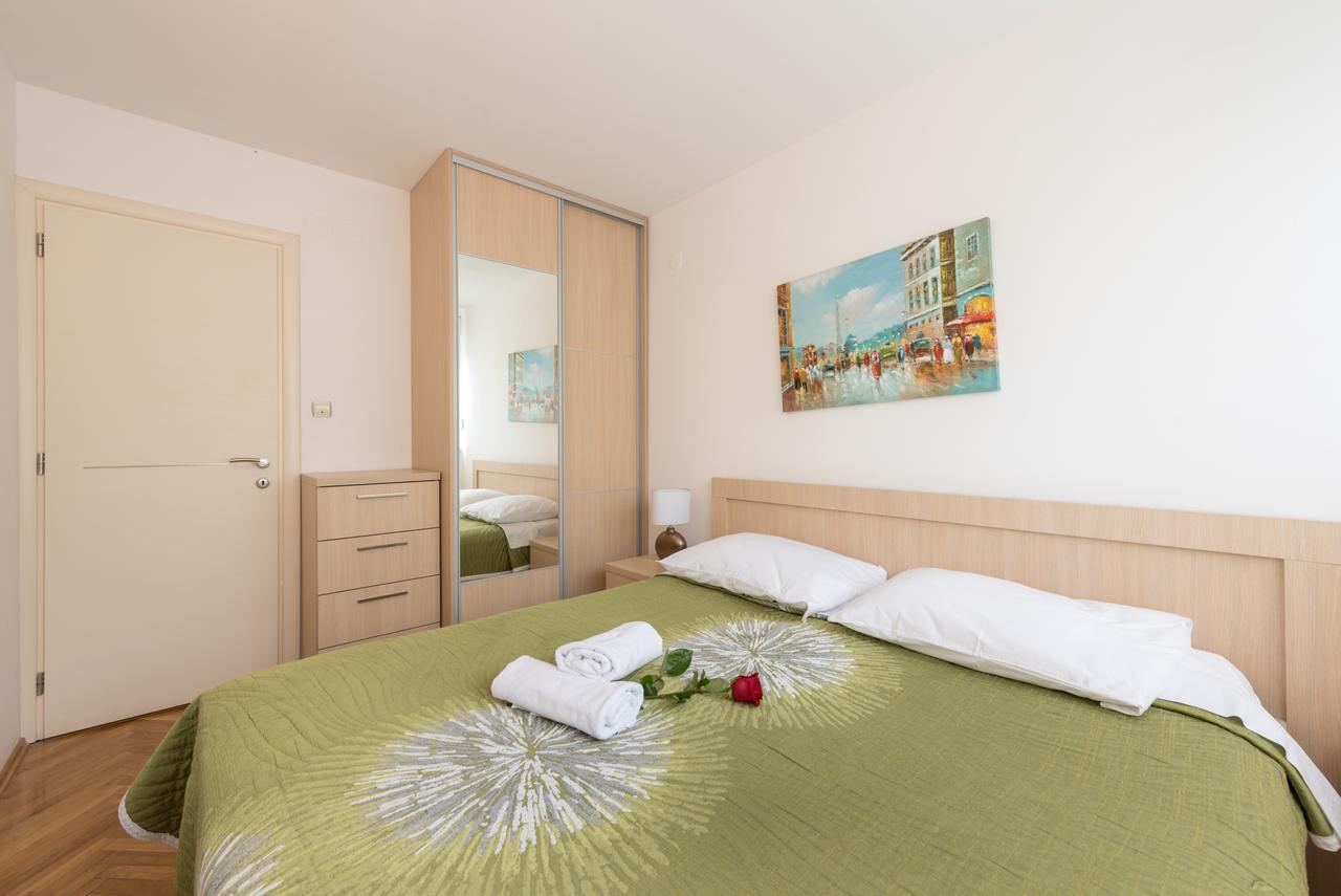 Apartment Vilea Split Buitenkant foto